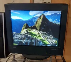 MS77F-BK NEC Multisync Crt Vga Flat Monitor Gaming