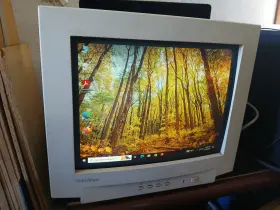CM-1766CLR NOBLEVIEW Crt Monitor Vga Stand Display Flickers