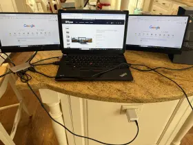 XO0030PZ34V OFIYA Ofoiyaa Triple Screen Solution Belkin