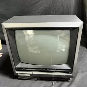 PV-M1328 PANASONIC Gaming Crt Television Monitor Vcr Vhs