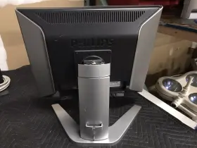 190P7 PHILIPS Lcd Monitor #2
