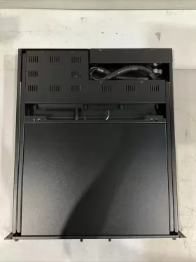 RM-KI-P1UKMV RACKMOUNT Macase Rack Mount Monitor #3
