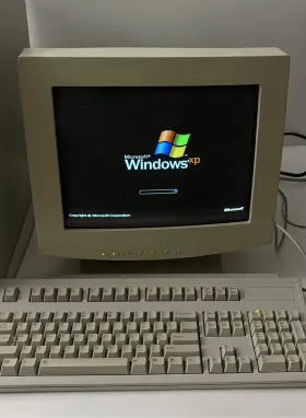 X-555 RIC Crt Monitor Vga