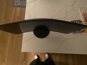 60HERTZ SAMSUNG Curved Monitor #2