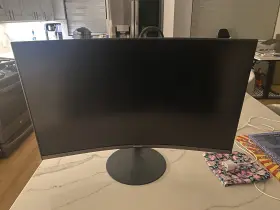 60HERTZ SAMSUNG Curved Monitor