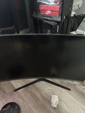 649661107415 SAMSUNG Odyssey Qhd Curved Gaming Monitor G7