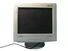 700NF SAMSUNG Syncmaster Monitor #3