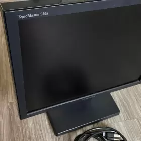 930B SAMSUNG Syncmaster Lcd Monitor Vga Dvi Pin #2