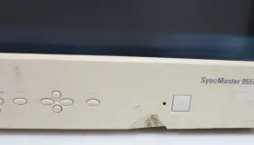 AQ19JSBL SAMSUNG Syncmaster Crt Video Monitor Fair #3