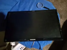 BN64-0232 SAMSUNG Monitor Great