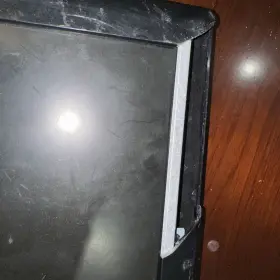 D105842B-413 SAMSUNG Monitor Cracked Frame #2
