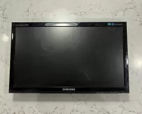 E1920X SAMSUNG Dynamic Contrast Monitor Screen