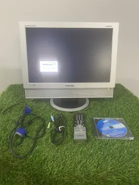 Samsung Ls19dowssz/edc Syncmaster 940mw Lcd Tv Monitor 19 Inch No Freeview Retro Gaming - Scart Samsung Ls19dowssz/edc Syncmaster 940mw Lcd Tv Monitor 19 Inch No Freeview Retro Gaming - Scart