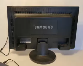 LS24KILKBQ-ZA SAMSUNG Syncmaster Monitor #2