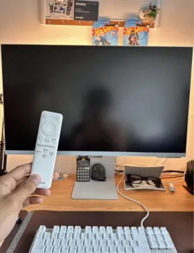 LS32BM80BUNXGO SAMSUNG Smart Monitor Philips Hue Play