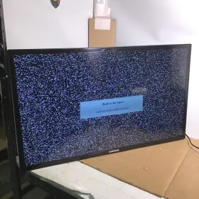 ME32B SAMSUNG Digital Led Display Stand