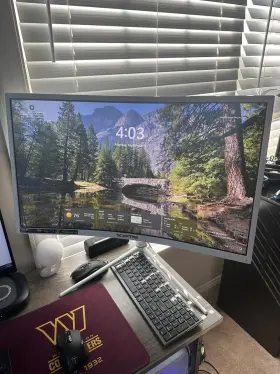 C408B-QWN168W SCEPTRE Curved Nebula Quad Gaming Monitor