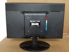 E205 SCEPTRE Ultra Led Monitor #2