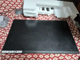 E275W-QPT SCEPTRE Edgeless Gaming Monitor Adaptive Sync Stand