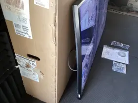 PN-E603 SHARP Led Monitor #2