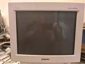 CPD-200SX SONY Trinitron Multiscan Crt Monitor Gaming
