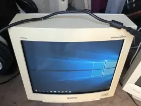 GDM-20SE1 SONY Trinitron Crt Monitor Vga Gaming Display