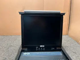 B020-008-17 TRIPP LITE Netdirector Port Kvm Switch Console #2