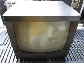 KM-17 ULTRAK Security Video Monitor Cctv Crt