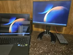 160C01 UPERFECT Monitor Cables Folio Stand #2