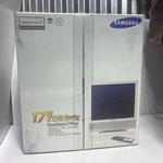 (openbox)samsung 710mp-sv Silver 17" 8ms Lcd Monitor W/ Tv Tuner 300 Cd/m2 700:1. Fixed Price $142.49.