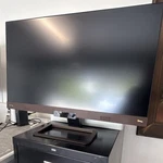 Benq Ex2780q 27" Lcd Monitor 144hz Qhd Built-in Speakers Remote Control Black. Fixed Price $140.00.