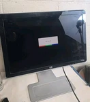 Hp W2207 22-inch Widescreen Flat Panel Lcd Monitor Adjustable Works Great. Fixed Price $79.00.