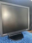 Samsung Syncmaster 740n 17-inch Lcd Monitor Vga D-sub 1280 X 1024 300 Cd/m. Fixed Price $90.00.