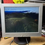 Samsung Syncmaster 150s R Flat-panel 15-inch Lcd Computer Monitor.. Fixed Price $22.46.
