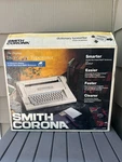 Smith Corona Display Dictionary Electronic Typewriter Word Processor Box Tested. Fixed Price $164.89.