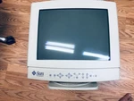 Sun 17" Crt Monitor , Hd15 ,screen No-scratch, Grade A+ Test-pass W:90d. Fixed Price $350.00.