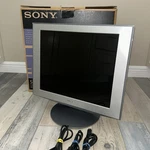 Sony 19 Tft Lcd Coior Computer Display Monitor Sdm-hs94p Tiltable And Working. Fixed Price $125.00.